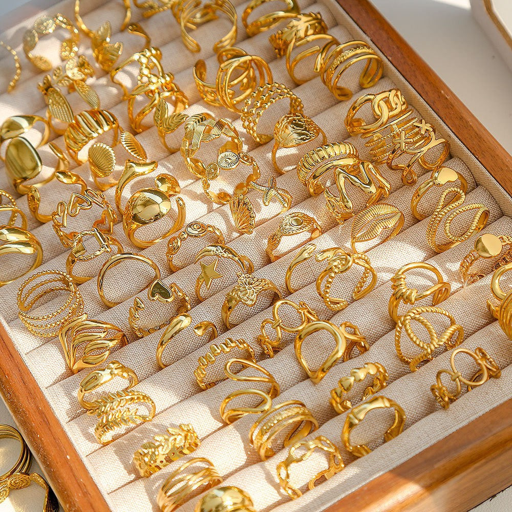 Anillo Abierto de Circón Chapado en Oro