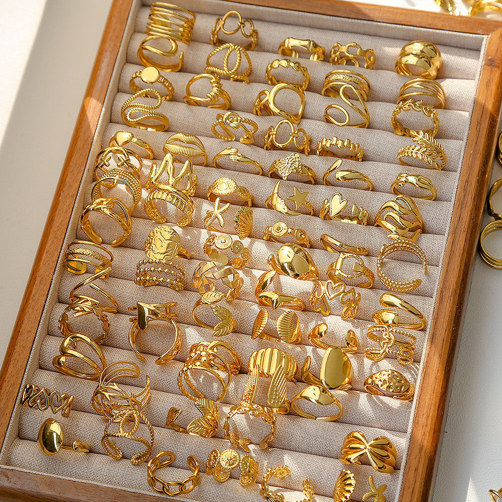 Anillo Abierto de Circón Chapado en Oro